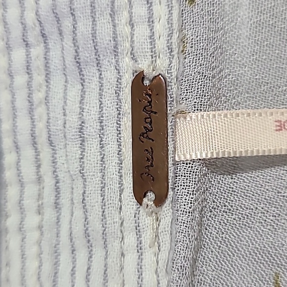 Free People Floral & Striped Light Weight Loose Long Sleeve Blouse Size Small - Picture 4 of 10